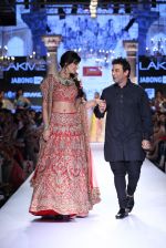 Nargis Fakhri walk the ramp for Suneet Varma Show at Lakme Fashion Week 2015 Day 4 on 21st March 2015